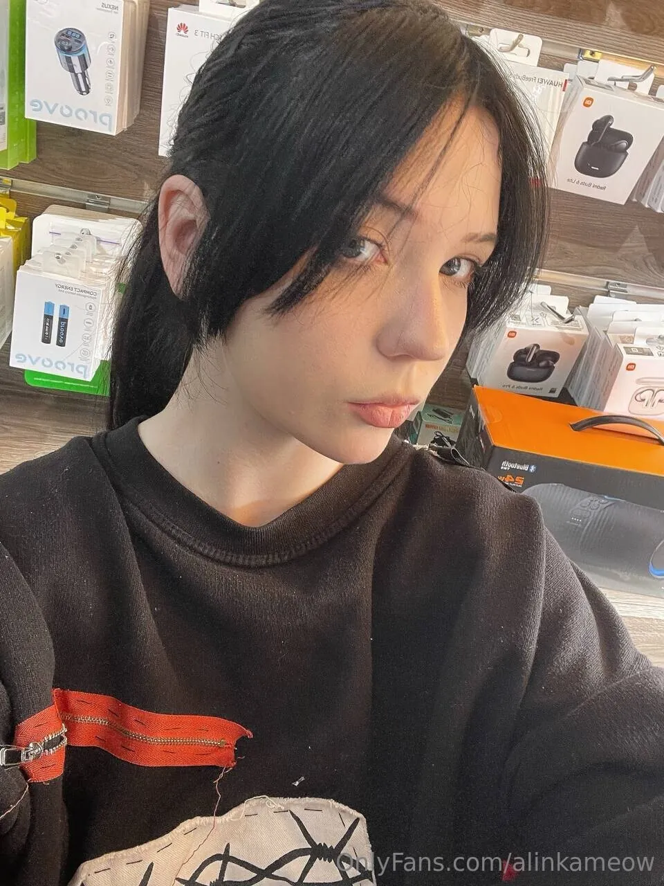 alinkameow goth camshow