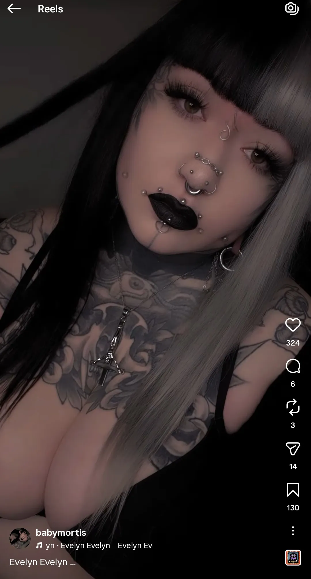 BabyMortis goth camshow