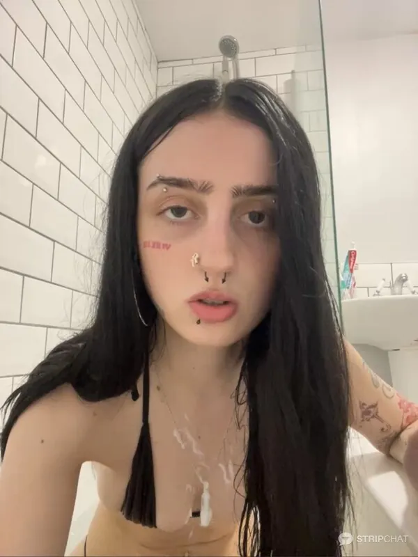 bellaxlauren goth camshow
