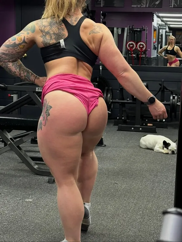 Bobbitrains tattooed camshow