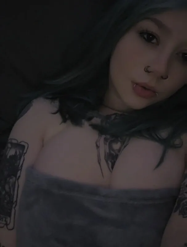 edgyallanpoe1888 emo camshow