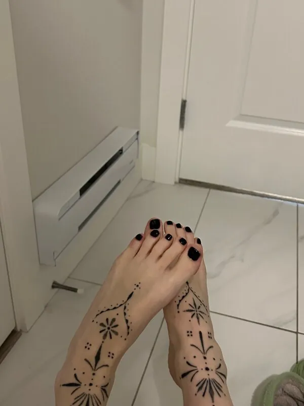 Erma tattooed camshow