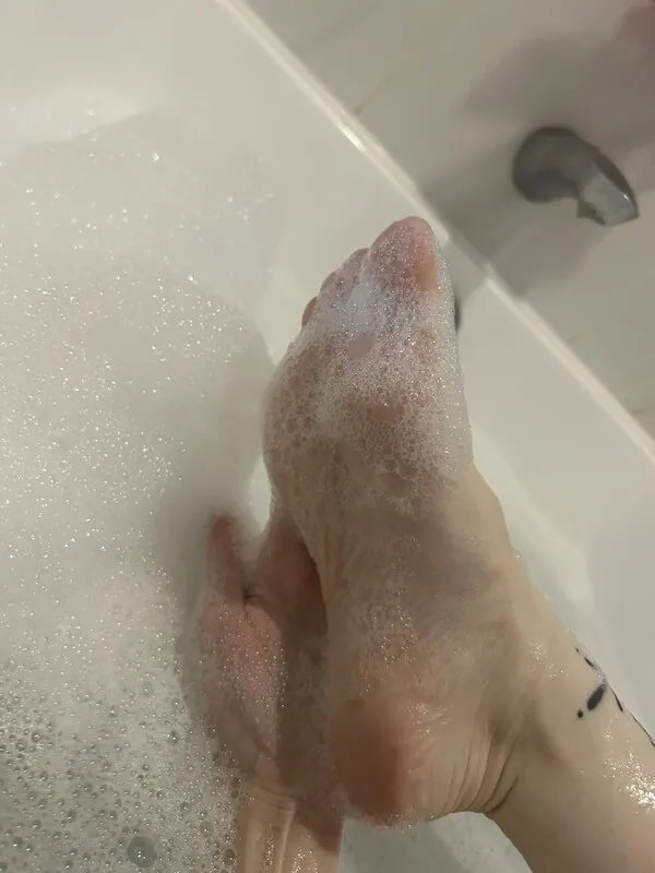 Erma tattooed camshow