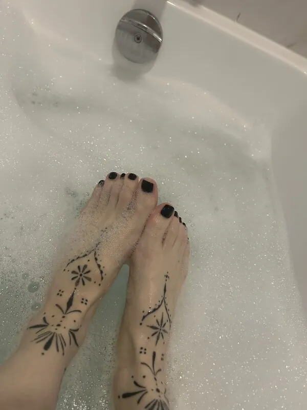 Erma tattooed camshow