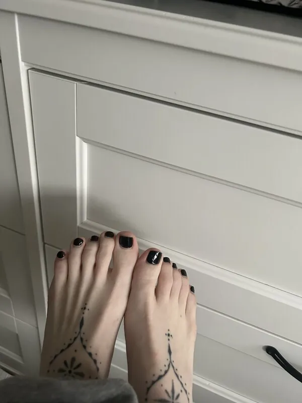 Erma tattooed camshow