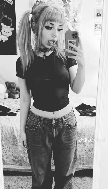 Genzidol emo camshow
