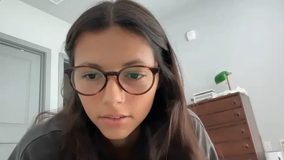 GreasyBangs pierced camshow