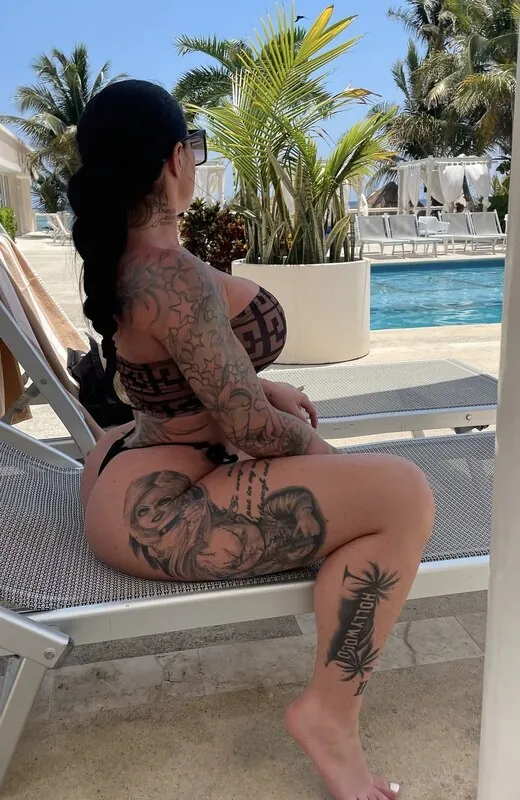 Imvanessathecoach tattooed camshow