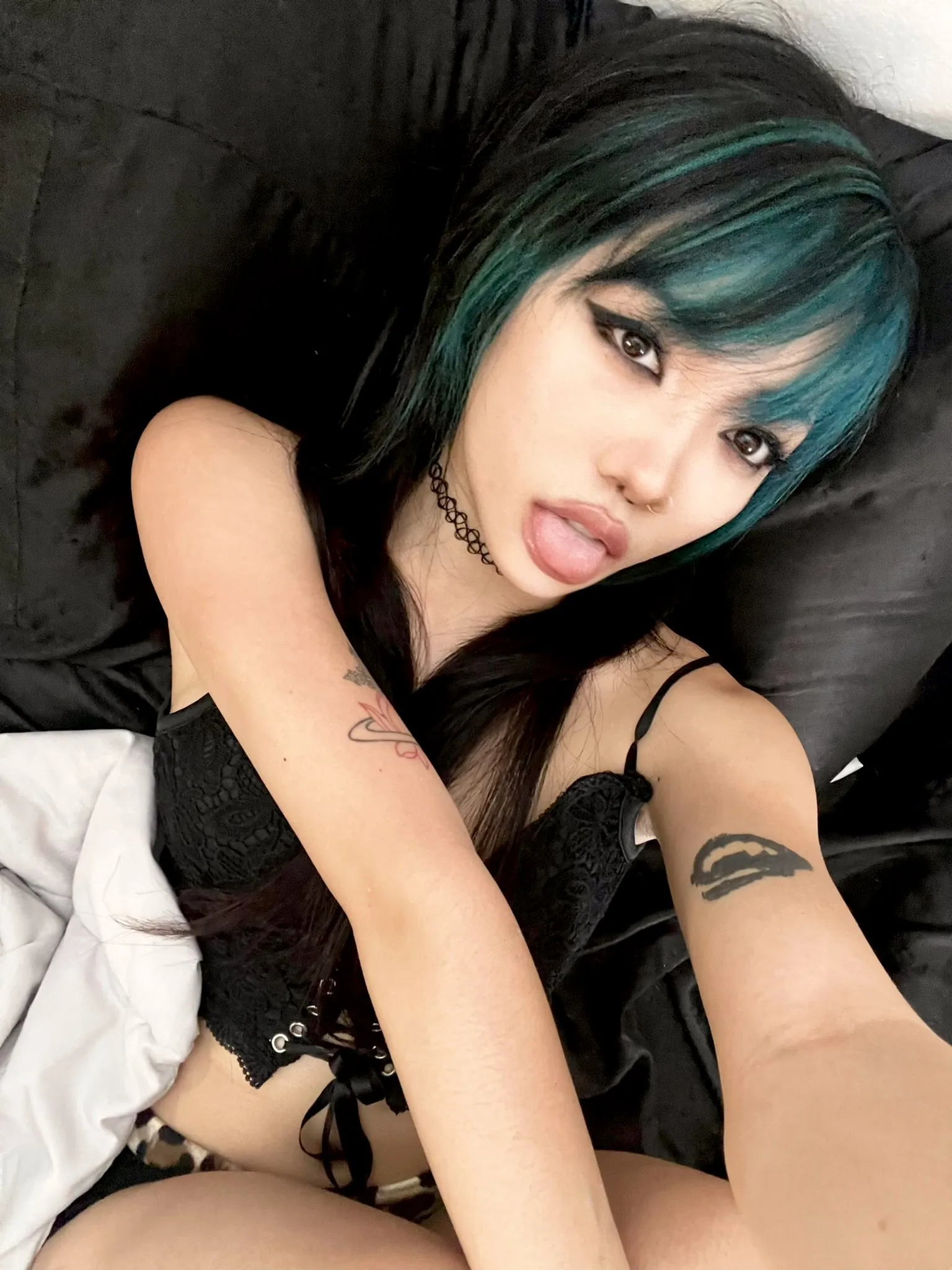 jpegpr1ncess emo camshow