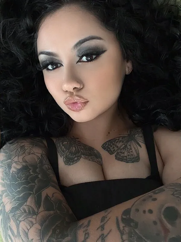Katrinaidc goth camshow