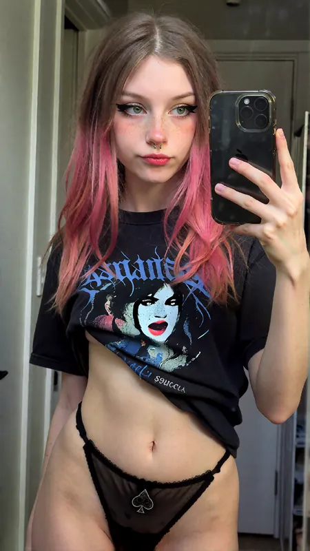 Lilly Marie goth camshow