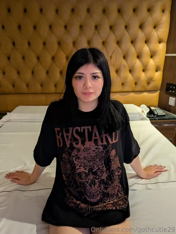 Mary egirl camshow