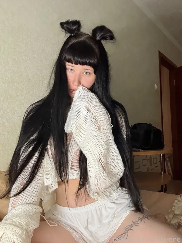 Milerene goth camshow