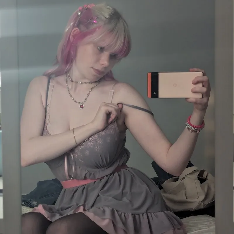 Moonycide alt camshow