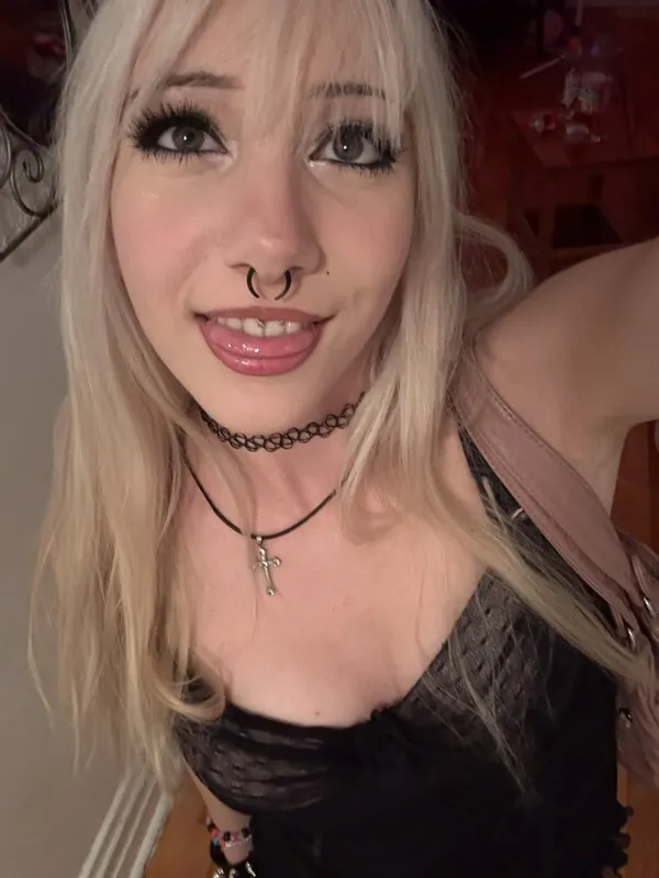 ntellacroissant egirl camshow