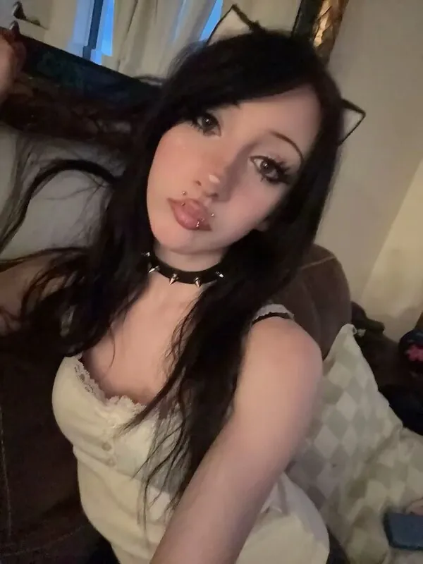 ntellacroissant egirl camshow