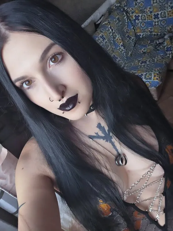 crimson_dead_wolf nudes — goth cam girl videos