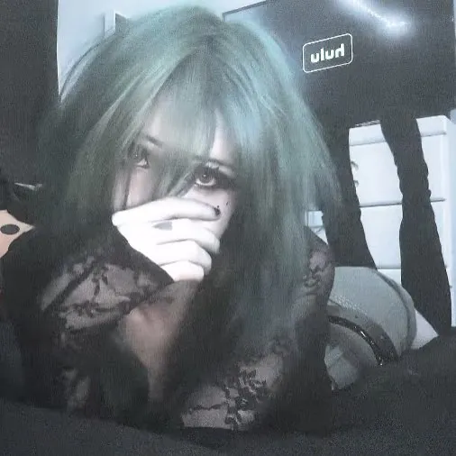 crypt1clull4by egirl camshow