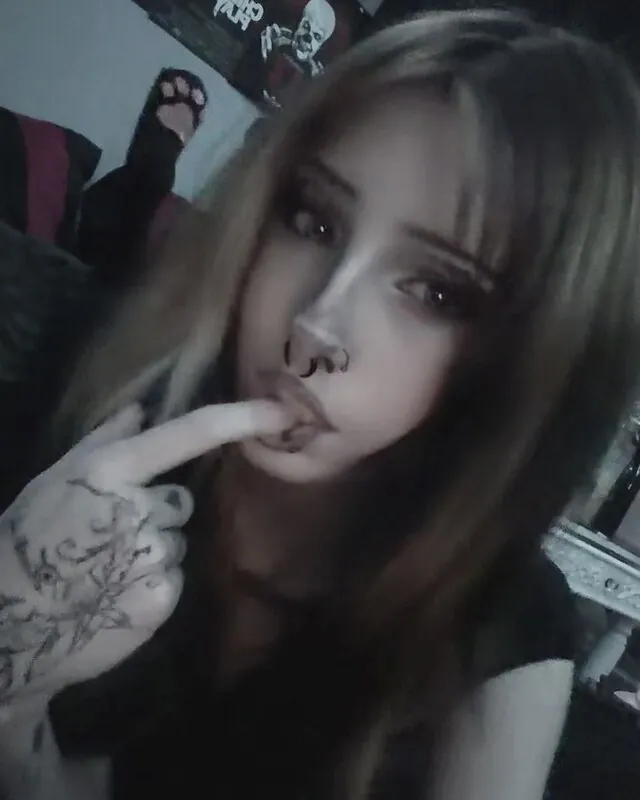 crypt1clull4by egirl camshow