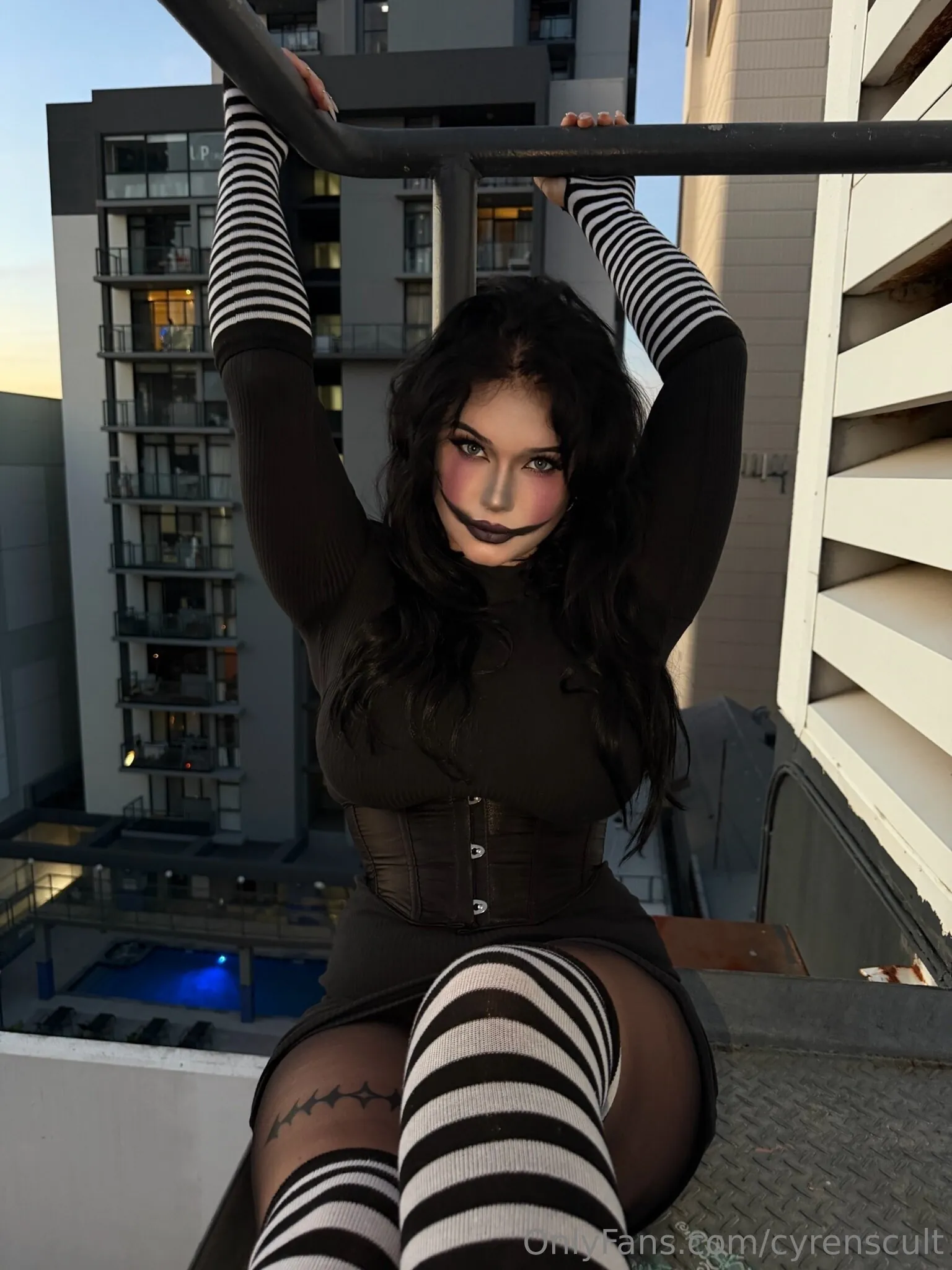 cyrenscult goth camshow