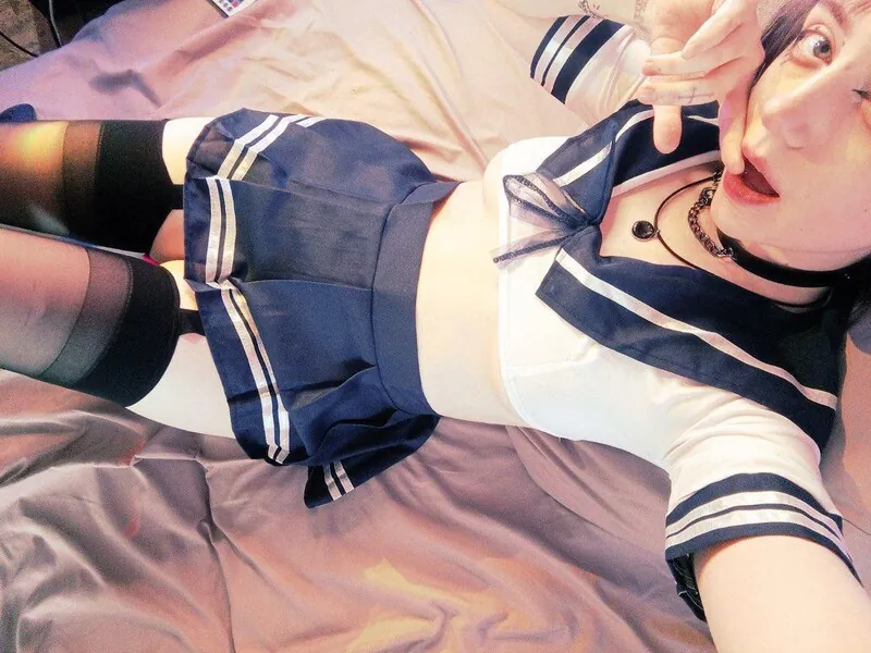 Emy_Kamy egirl camshow
