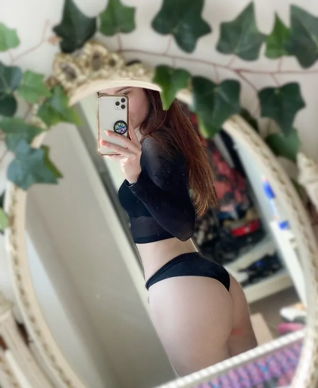 Goddess.Serana goth camshow