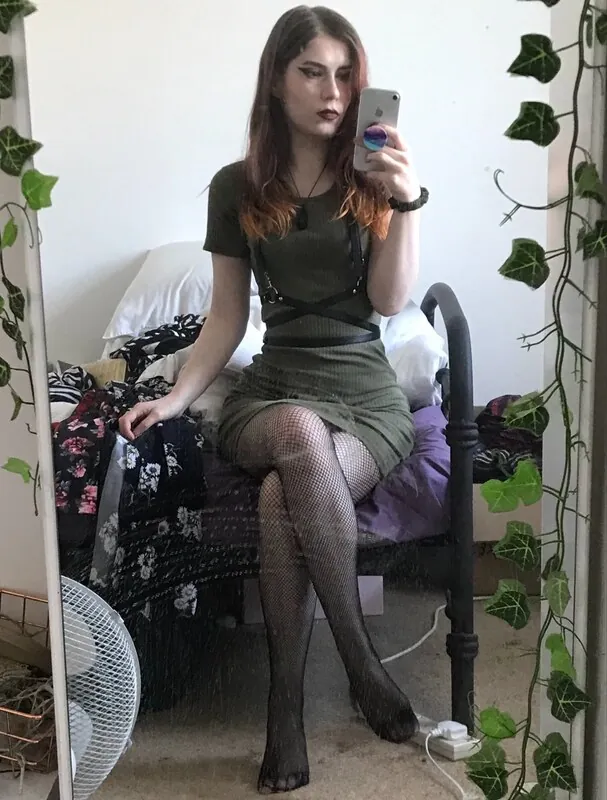 Goddess.Serana goth camshow