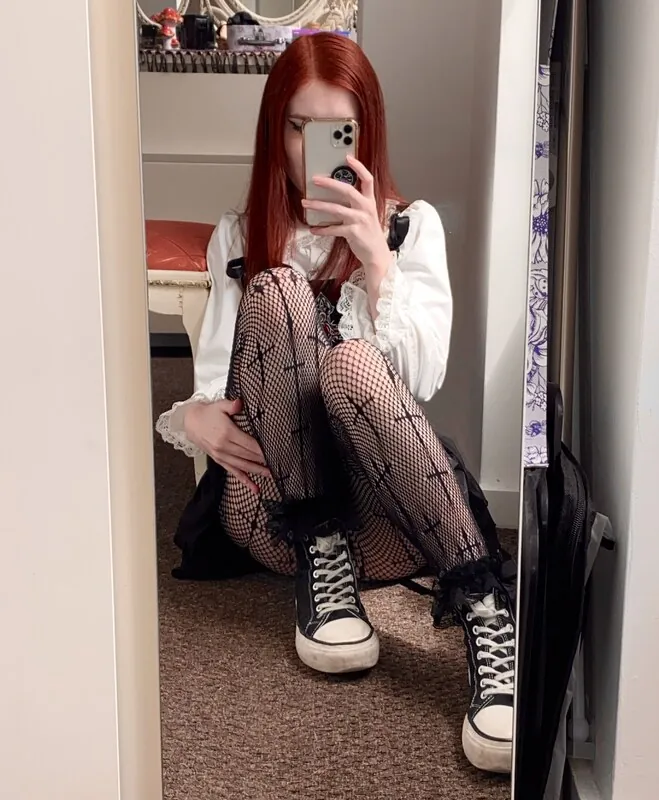 Goddess.Serana goth camshow
