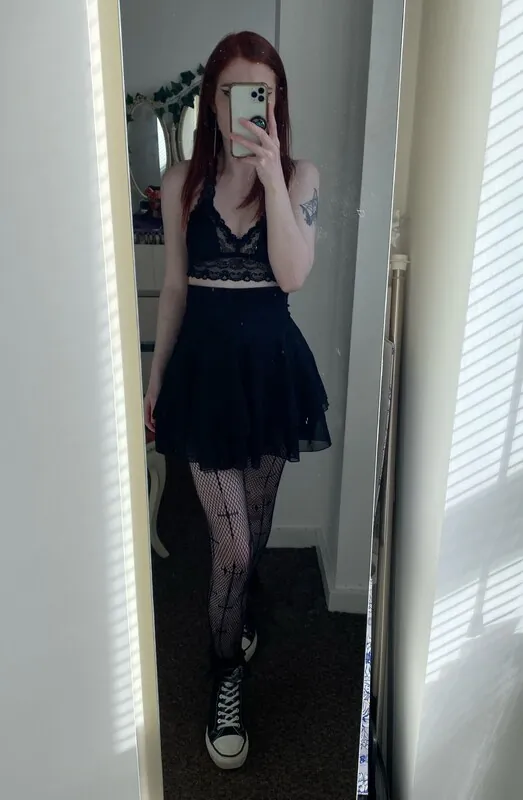 Goddess.Serana goth camshow