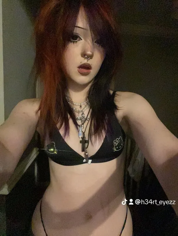h34rteyezz egirl camshow