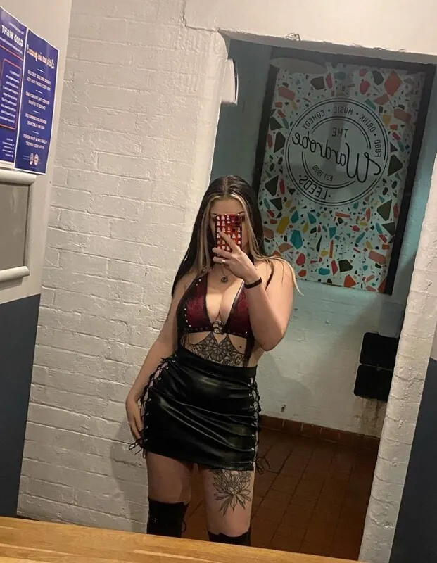 Neemahah goth camshow