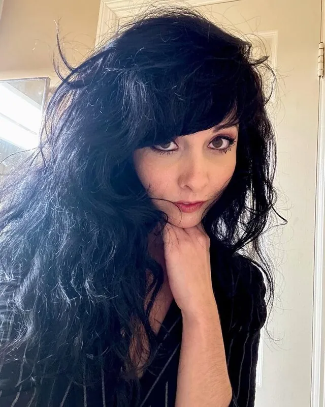 Scaroline goth camshow