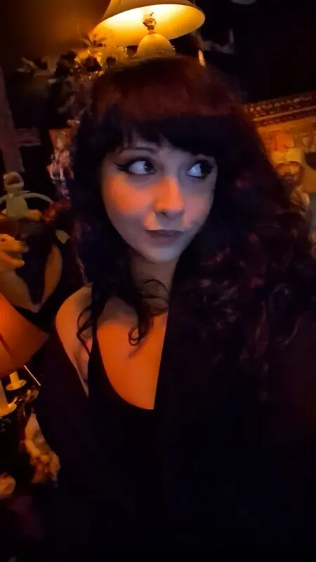 Scaroline goth camshow