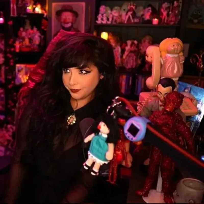 Scaroline goth camshow