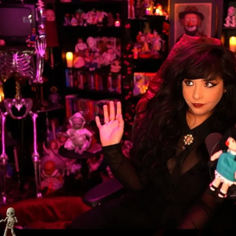 Scaroline goth camshow