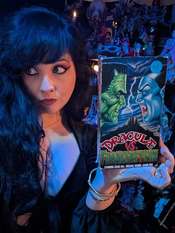 Scaroline goth camshow
