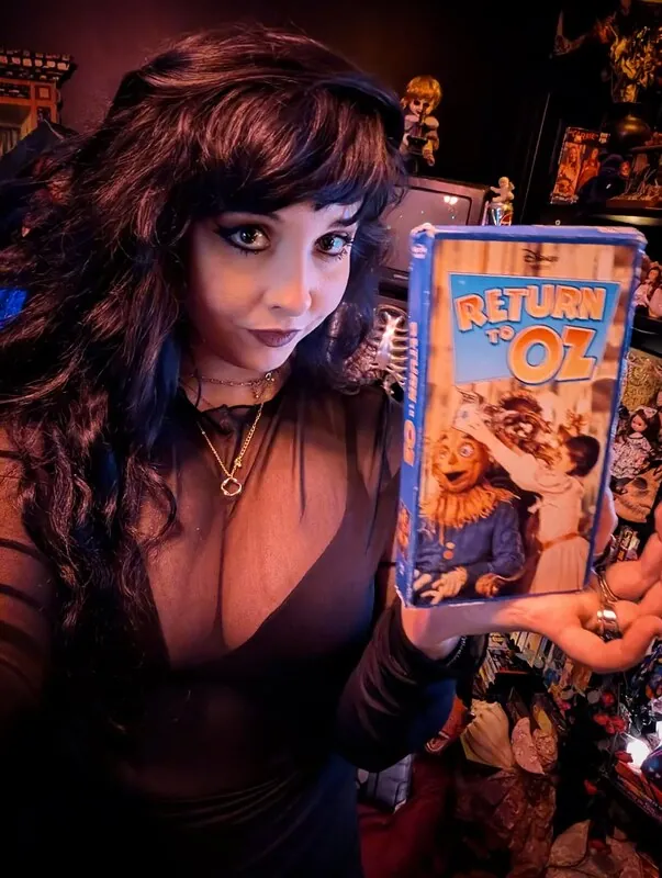 Scaroline goth camshow