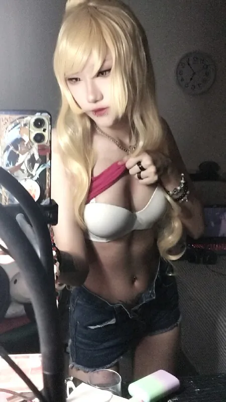 Whorebinger emo camshow