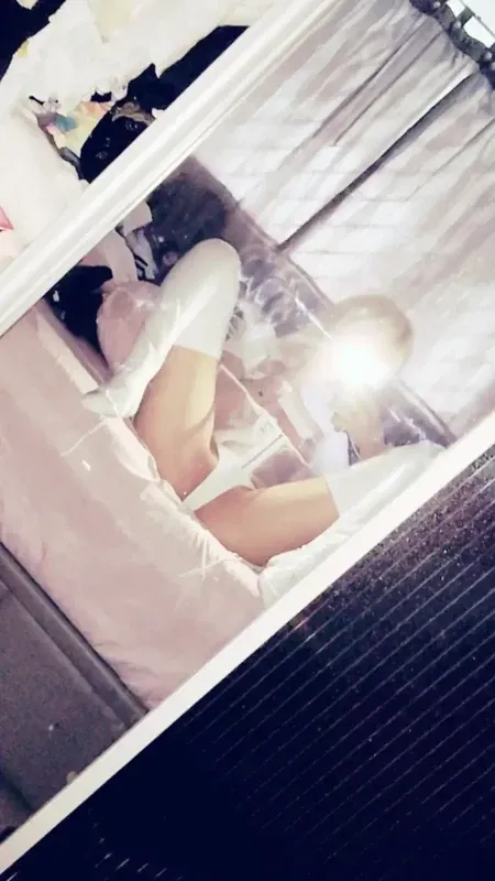 Whorebinger emo camshow