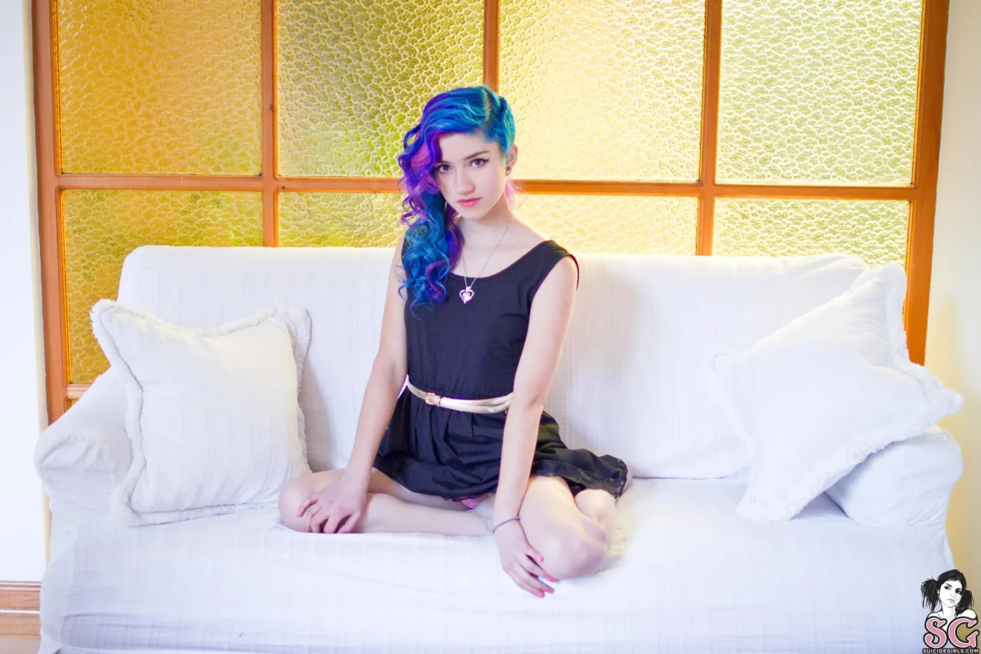 Fay — 32 new photos, more alt cam