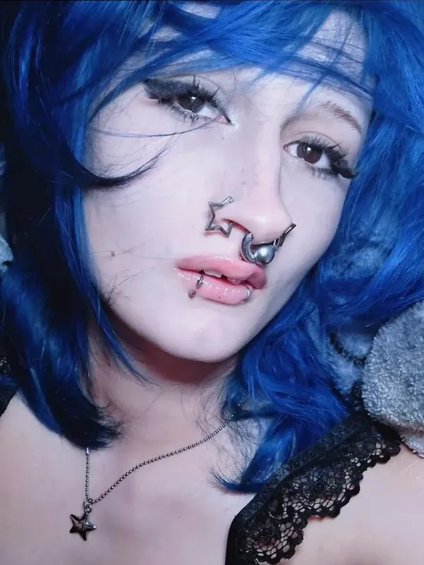 fr4gile.vampiire egirl camshow