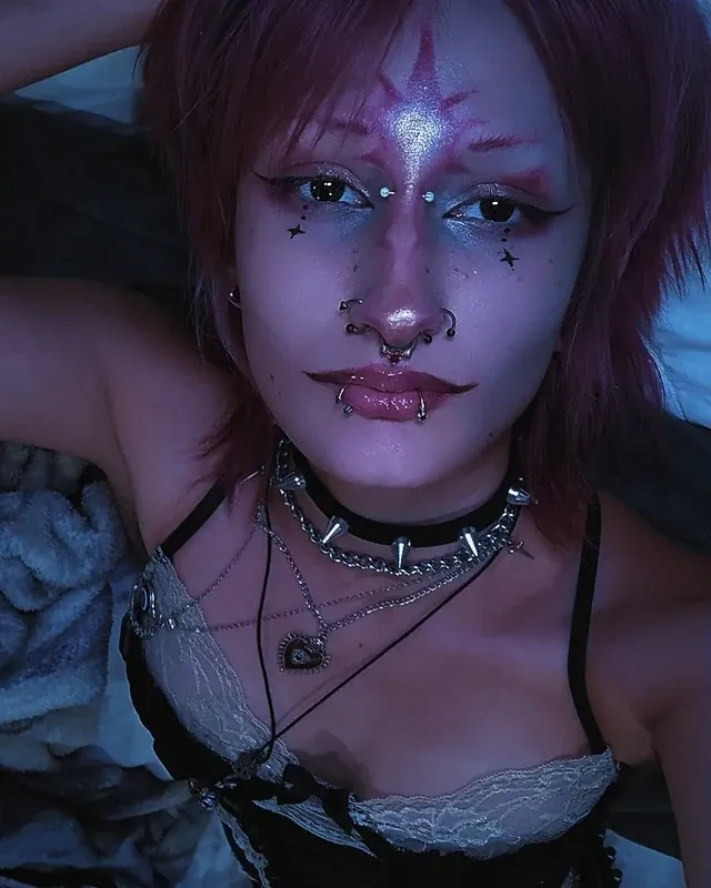 fr4gile.vampiire — OnlyFans leaks, egirl cam & pics