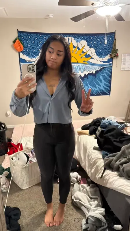 _.reyyna._ tattooed camshow