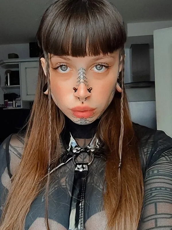 saraee_anguis · Sarah.Mercier tattooed camshow