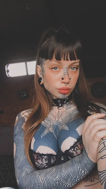 saraee_anguis · Sarah.Mercier tattooed camshow