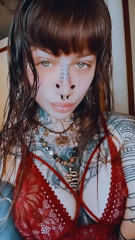 saraee_anguis · Sarah.Mercier tattooed camshow